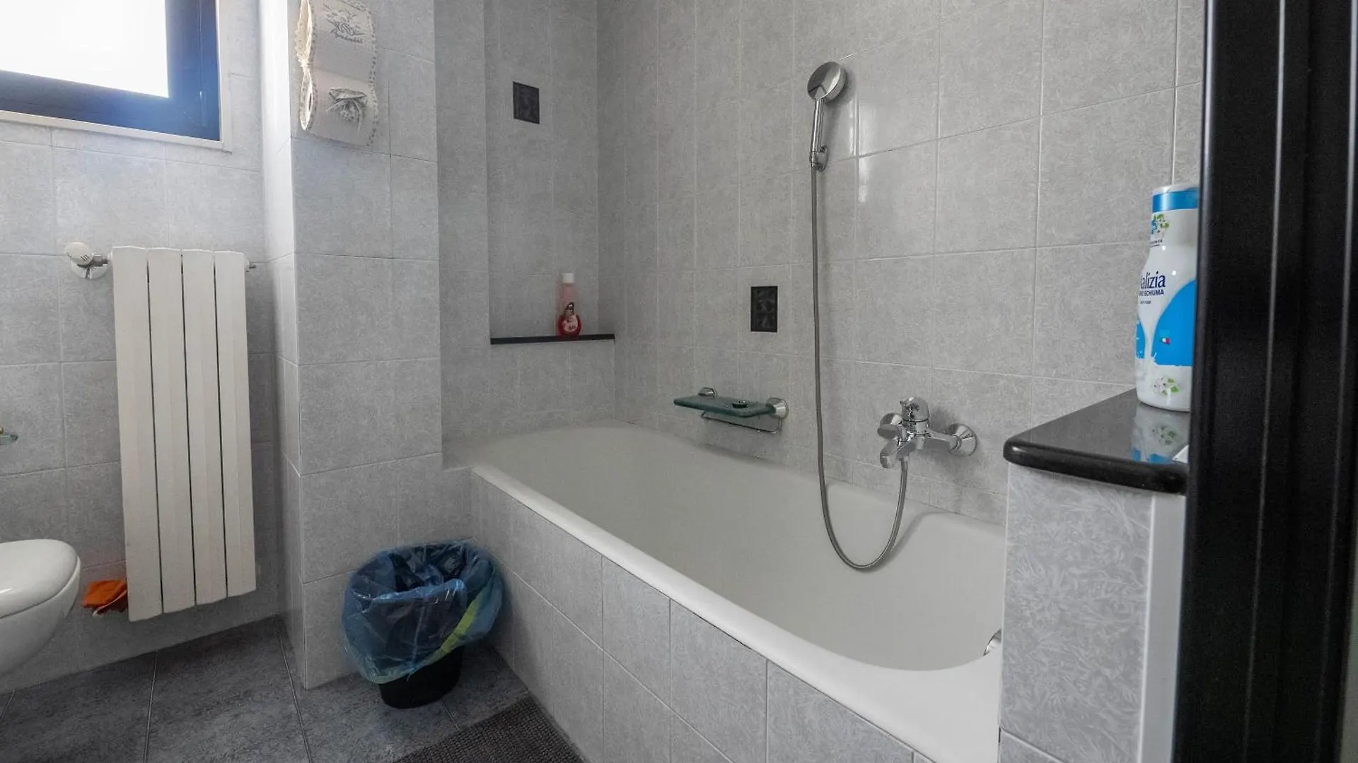 Ada'S Home Bari 0*,  İtalya